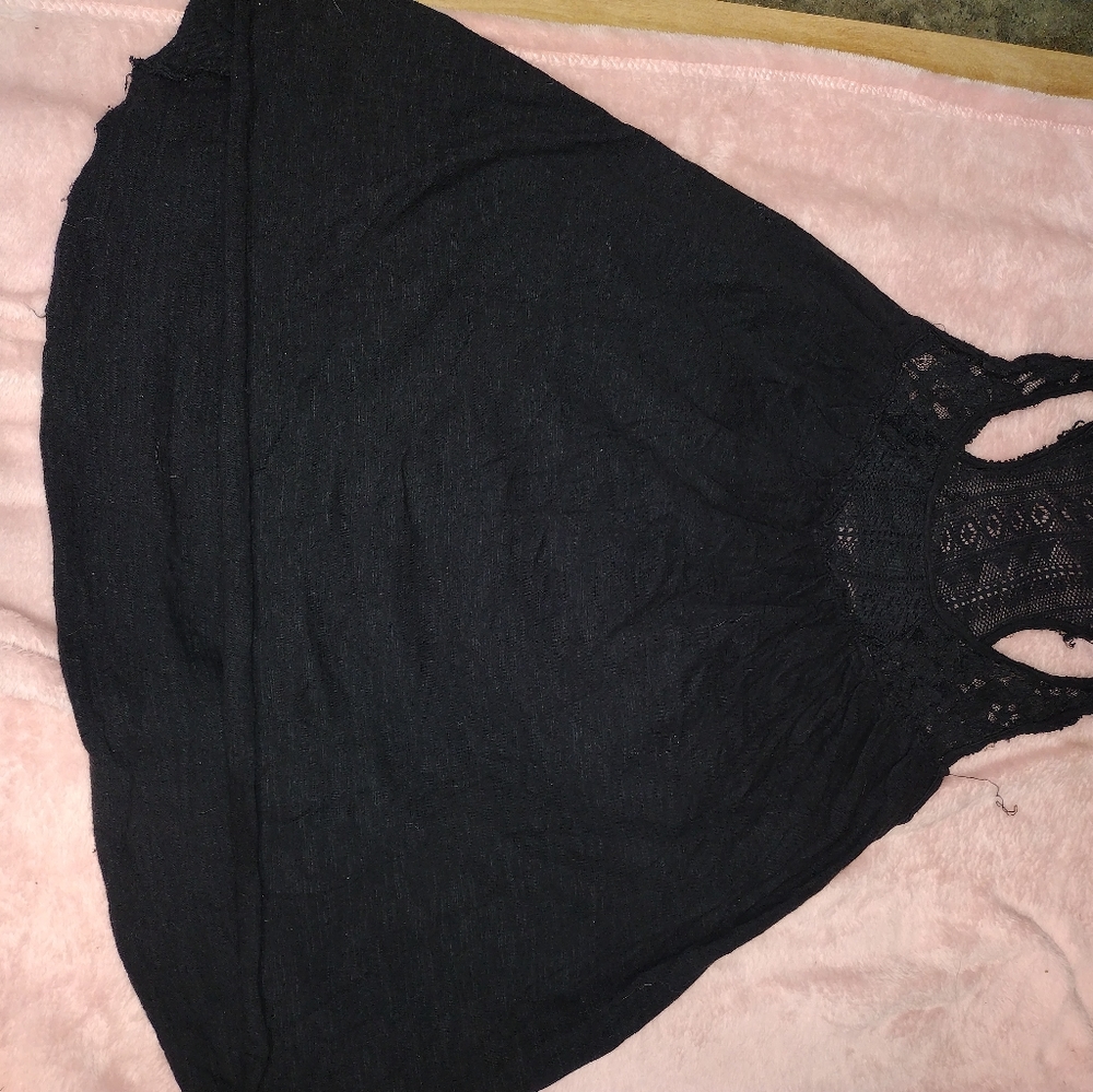 Review open back tank top sz medium